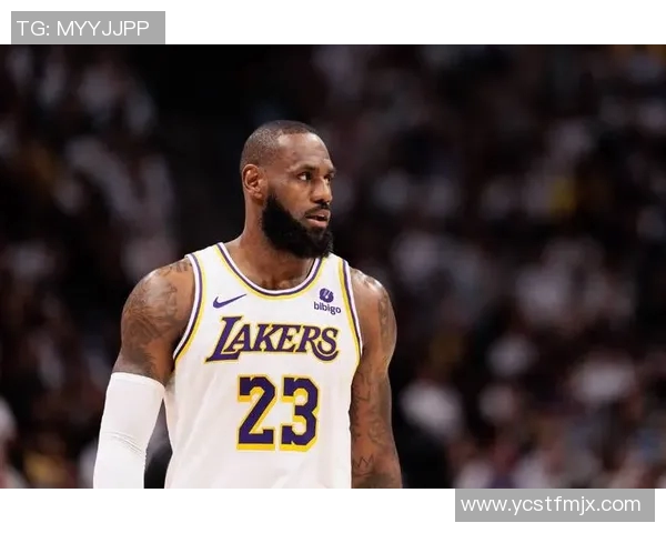 詹姆斯对足球明星的精彩评价与运动精神的深刻理解 詹姆斯对足球明星的精彩评价与运动精神的深刻理解