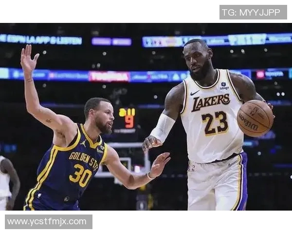 明星篮球节目精彩赛事回顾与明星球员精彩动作集锦分析